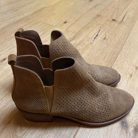 Kenzie Gylnda Laser cut Booties size 9 - Picture 2 of 5